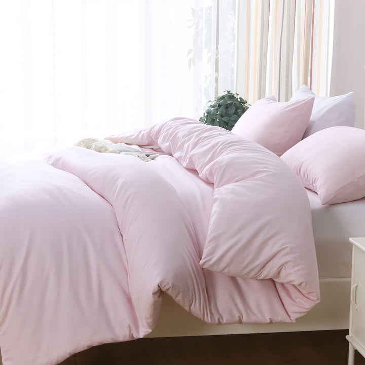 1200TC Microfibre Bed Quilt with Pillowcases Light Pink